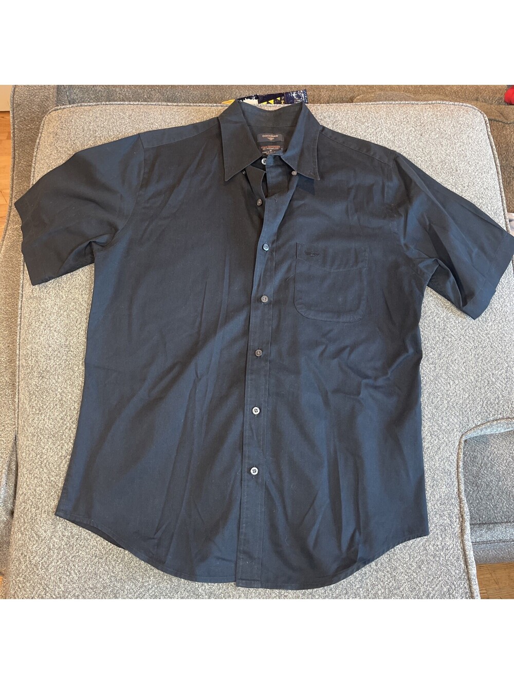 DOCKERS Button Up MEN Sz Medium Defender Black Short Sleeve w Pocket